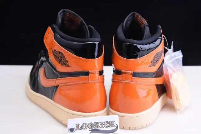 555088-028 - Backboard Air 3.0 1 High Retro Shattered Jordan 0426